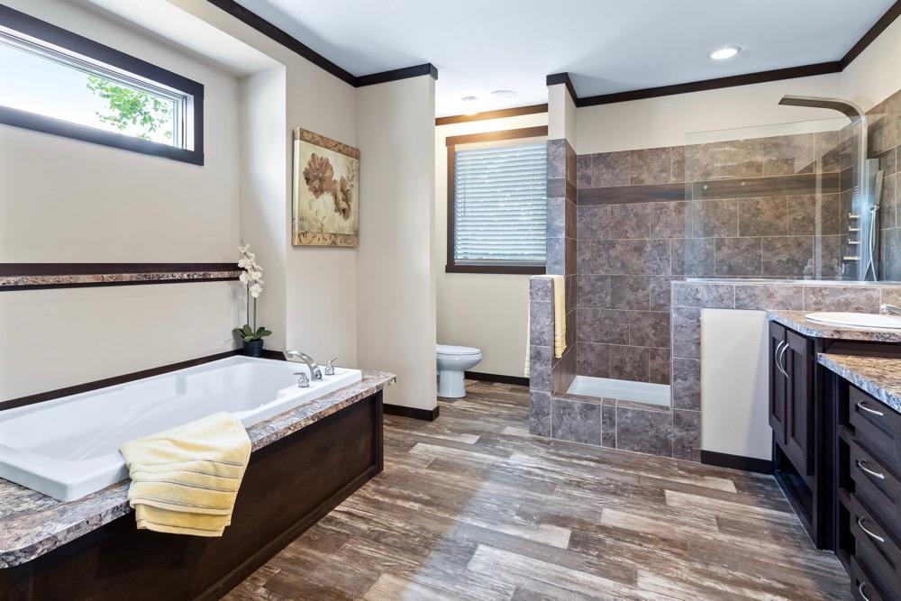 Patriot mobile home model Hamilton primary bathroom view 1