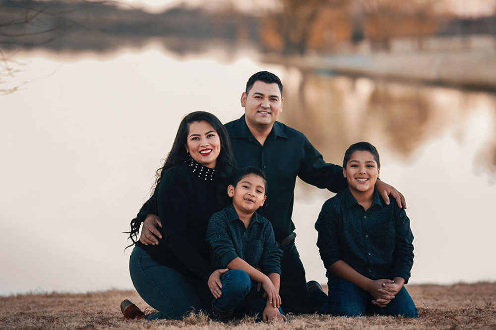 Family of four weighing the options between mobile homes and renting an apartment